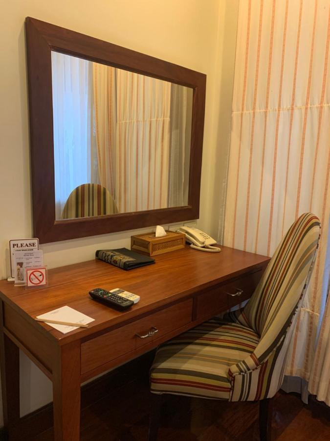 Athena Hotel Pakse Luaran gambar