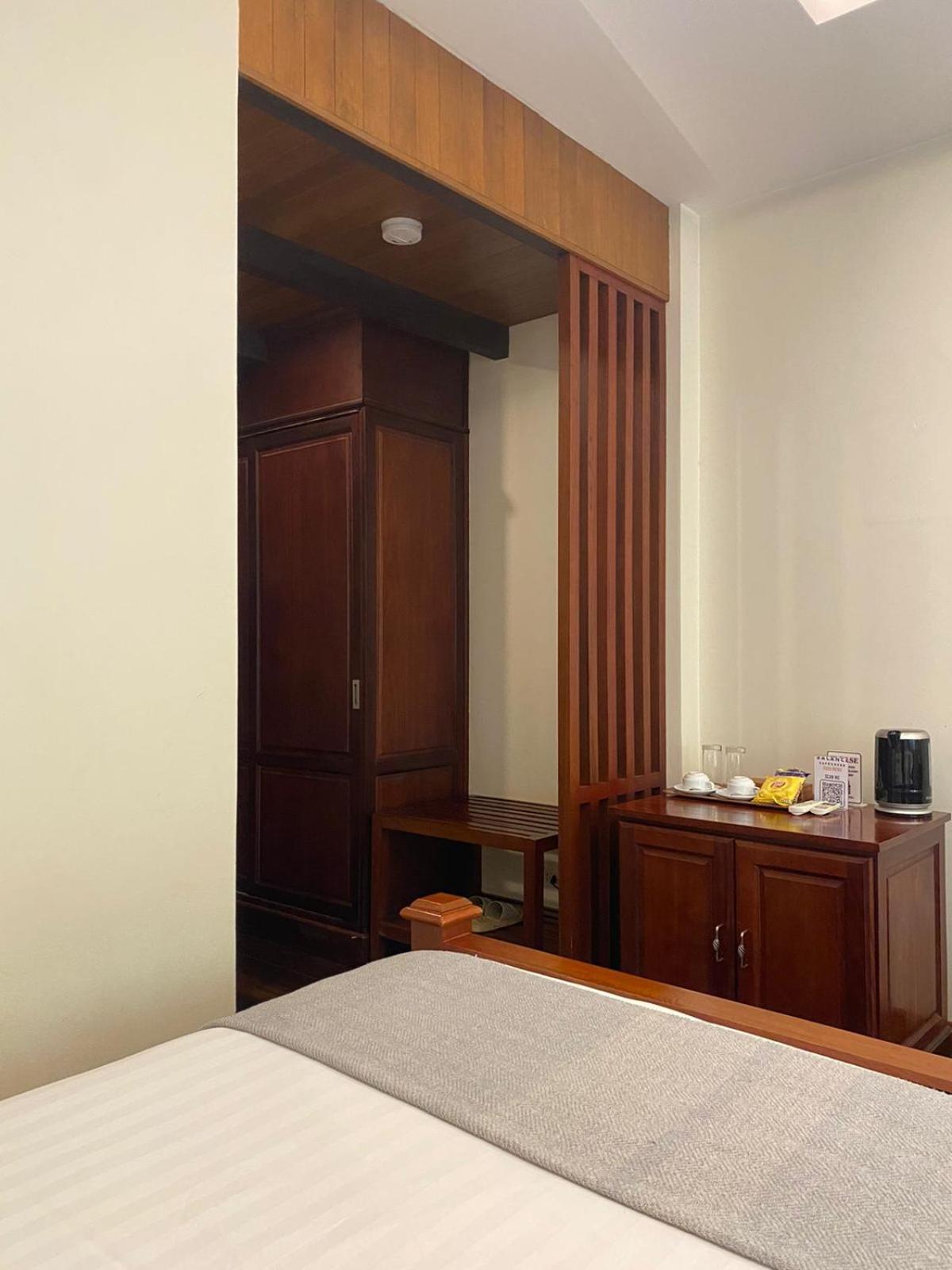 Athena Hotel Pakse Luaran gambar