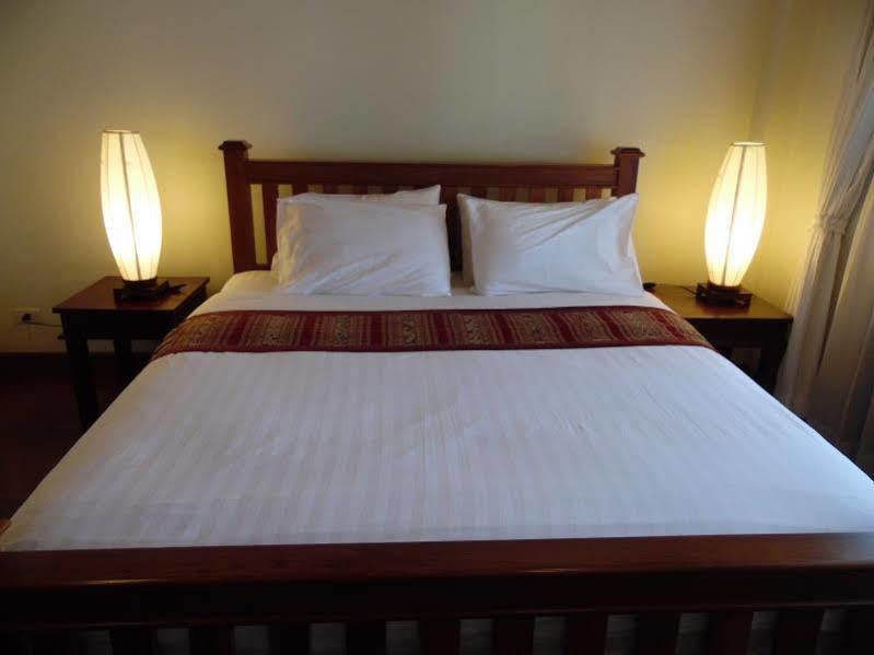 Athena Hotel Pakse Luaran gambar
