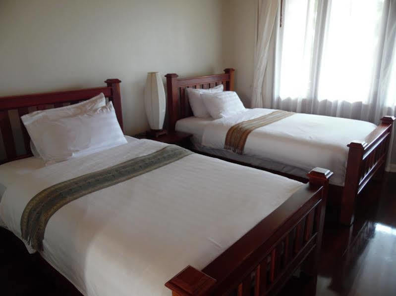 Athena Hotel Pakse Luaran gambar