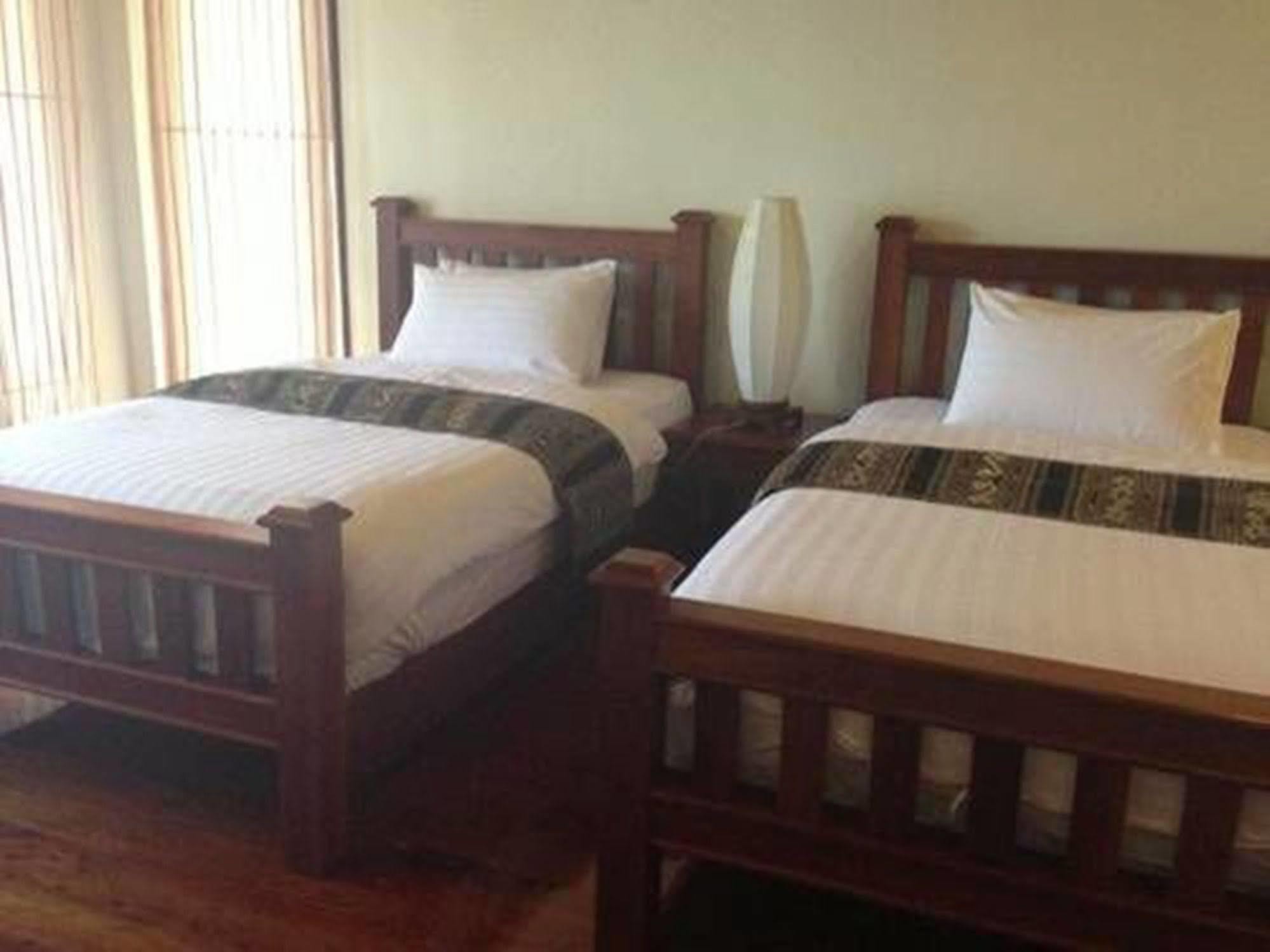 Athena Hotel Pakse Luaran gambar